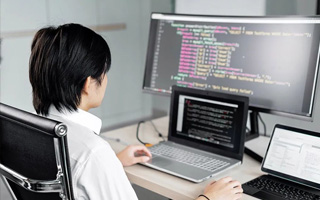 桐乡 api php源码,下载的php源码怎么运行呢？